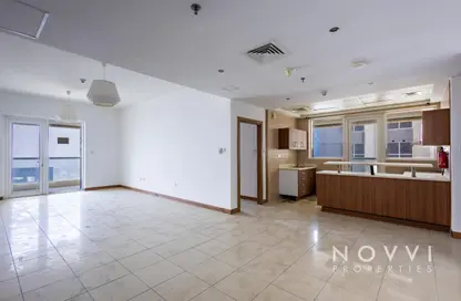 Apartment - 2 Bedrooms - 3 Bathrooms for sale in Sulafa Tower - Dubai Marina - Dubai