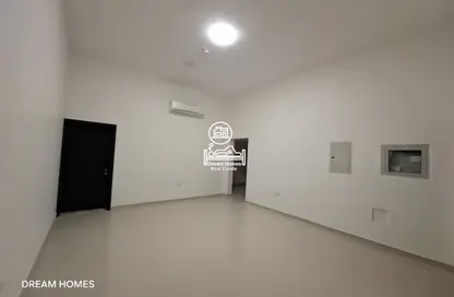 Apartment - 3 Bedrooms - 3 Bathrooms for rent in Madinat Al Riyad - Abu Dhabi