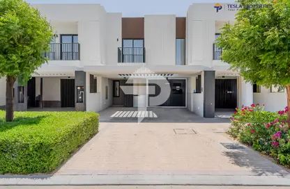 Villa - 3 Bedrooms - 4 Bathrooms for rent in Greenviews 2 - EMAAR South - Dubai South (Dubai World Central) - Dubai