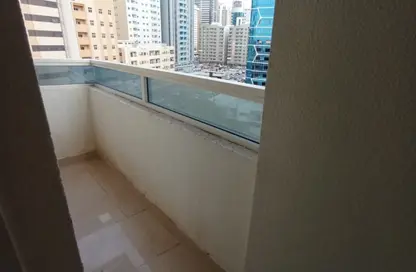 شقة - 2 غرف نوم - 2 حمامات للايجار في المراد مول - النعيمية - عجمان