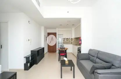 Apartment - 1 Bedroom - 2 Bathrooms for rent in Hayat Boulevard-1B - Hayat Boulevard - Town Square - Dubai