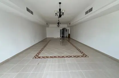 Apartment - 3 Bedrooms - 3 Bathrooms for rent in New Al Taawun Road - Al Taawun - Sharjah