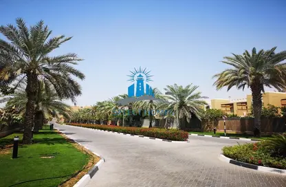 فيلا - 5 غرف نوم - 6 حمامات للايجار في الياس الغرببة - جزيرة الياس - أبوظبي