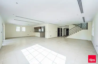 Villa - 4 Bedrooms - 5 Bathrooms for sale in Legacy - Jumeirah Park - Dubai