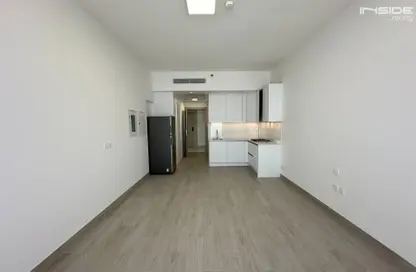 Apartment - Studio - 1 Bathroom for rent in Luma 22 - Jumeirah Village Circle - Dubai