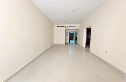 Apartment - 1 Bedroom - 2 Bathrooms for rent in Muwaileh 29 Building - Muwaileh - Sharjah