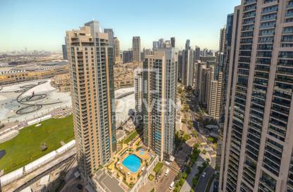 Apartment - 2 Bedrooms - 3 Bathrooms for rent in Opera Grand - Burj Khalifa Area - Downtown Dubai - Dubai