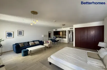 Room / Bedroom image for: Apartment - 1 Bathroom for rent in Murjan 2 - Murjan - Jumeirah Beach Residence - Dubai, Image 1
