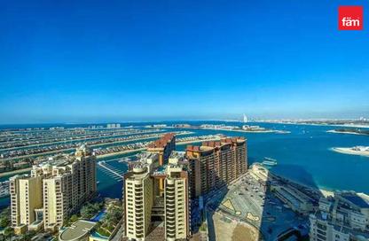 Apartment - Studio - 1 Bathroom for sale in The Palm Tower - Palm Jumeirah - Dubai