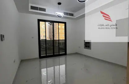 شقة - 2 غرف نوم - 2 حمامات للايجار في بناية ابناء صقر - 1 الحميدية - الحميدية - عجمان