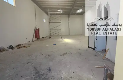 Warehouse - Studio - 2 Bathrooms for rent in Umm Al Thuoob - Umm Al Quwain
