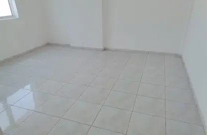 Apartment - 3 Bedrooms - 3 Bathrooms for rent in Al Butina B - Al Butina - Sharjah