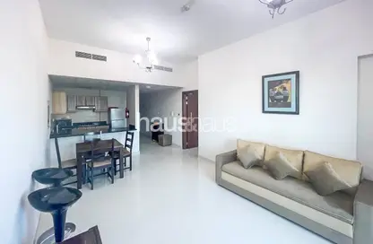شقة - غرفة نوم - 2 حمامات للايجار في مساكن النخبة رقم 5 - مساكن النخبة الرياضية - مدينة دبي الرياضية - دبي