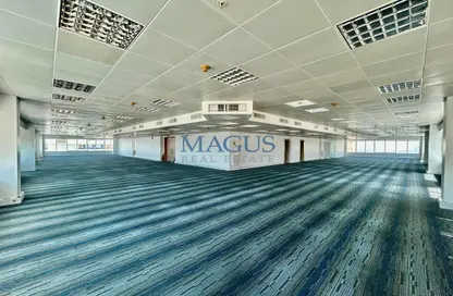 FULL FLOOR | NEAR METRO | VACANT |