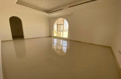 شقة - غرفة نوم - 2 حمامات للبيع في الغدير - أبوظبي