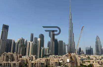 Apartment - 2 Bedrooms - 3 Bathrooms for rent in Burj Khalifa Area - Downtown Dubai - Dubai