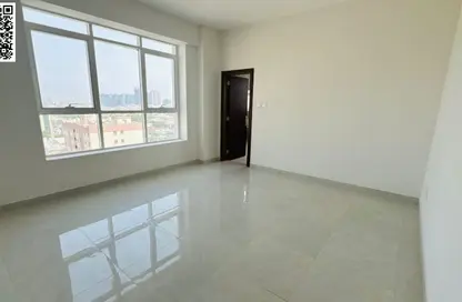 شقة - 2 غرف نوم - 3 حمامات للايجار في مساكن كورنيش عجمان - طريق كورنيش عجمان - عجمان