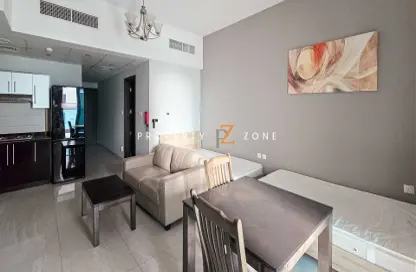 Apartment - Studio - 1 Bathroom for rent in Elite Downtown Residence - Downtown Dubai - Dubai