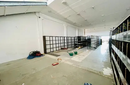 Warehouse - Studio - 2 Bathrooms for rent in Al Quoz 3 - Al Quoz - Dubai
