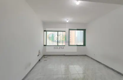 Empty Room image for: Apartment - 1 Bedroom - 1 Bathroom for rent in Mina Road - Tourist Club Area - Abu Dhabi, Image 1