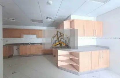 Kitchen image for: Apartment - 3 Bedrooms - 4 Bathrooms for rent in Khalidiya Tower B - Khalidiya Twin Towers - Al Khalidiya - Abu Dhabi, Image 1