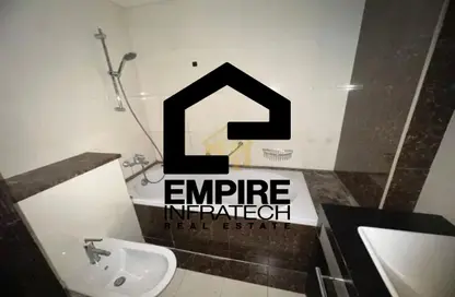 Apartment - 1 Bedroom - 2 Bathrooms for rent in Green Lakes Towers - JLT Cluster S - Jumeirah Lake Towers - Dubai