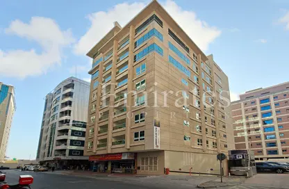 Apartment - 1 Bedroom - 2 Bathrooms for rent in Al Barsha 1 - Al Barsha - Dubai