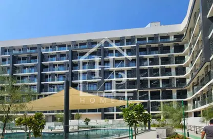Apartment - 3 Bedrooms - 3 Bathrooms for rent in The Gate - Masdar City - Abu Dhabi