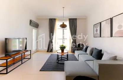 Living Room image for: Apartment - 2 Bedrooms - 2 Bathrooms for sale in Ansam 2 - Ansam - Yas Island - Abu Dhabi, Image 1