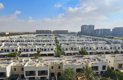Apartment - 3 Bedrooms - 3 Bathrooms for rent in Zahra Apartments 1A - Zahra Apartments - Town Square - Dubai