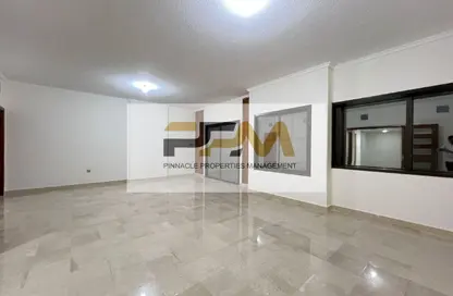 شقة - 4 غرف نوم - 4 حمامات للايجار في شارع الكورنيش - أبوظبي