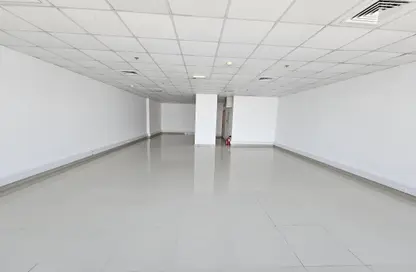 Office Space - Studio - 2 Bathrooms for rent in Capital Golden Tower - Business Bay - Dubai