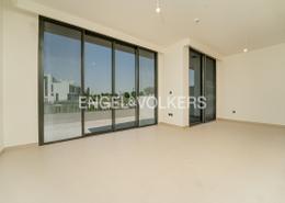 صورةغرفة فارغة لـ: فيلا - 3 غرف نوم - 4 حمامات للكراء في جولف جروف - دبي هيلز استيت - دبي, صورة 1