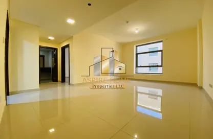 Apartment - 1 Bedroom - 1 Bathroom for rent in Sheikh Rashid Bin Saeed Street - Rawdhat Abu Dhabi - Abu Dhabi