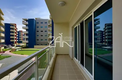 Apartment - 2 Bedrooms - 3 Bathrooms for rent in Tower 1 - Al Reef Downtown - Al Reef - Abu Dhabi