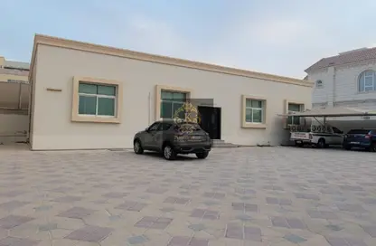 فيلا - 5 غرف نوم - 5 حمامات للايجار في مدينة شخبوط - أبوظبي