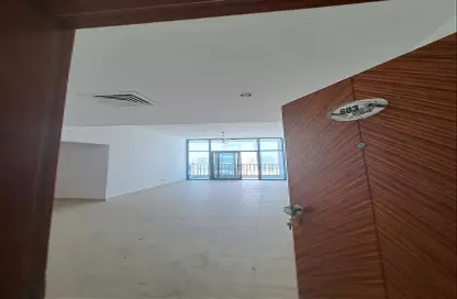 Apartment - 2 Bedrooms - 3 Bathrooms for rent in Al Raffa 2 Building - Al Raffa - Bur Dubai - Dubai