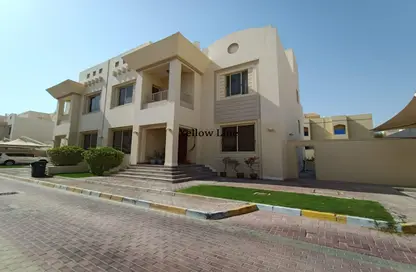 Villa - 5 Bedrooms - 7 Bathrooms for rent in Between Two Bridges - Abu Dhabi