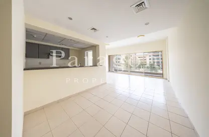Apartment - 2 Bedrooms - 2 Bathrooms for rent in Al Arta 4 - Al Arta - Greens - Dubai