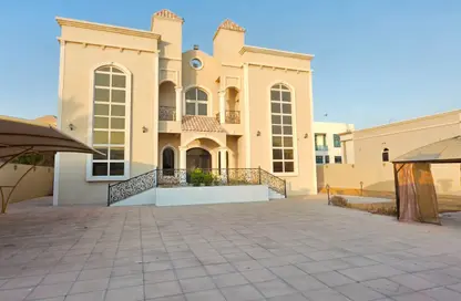 Villa - 5 Bedrooms - 6 Bathrooms for rent in Al Barsha South 2 - Al Barsha South - Al Barsha - Dubai Villa - 5 Bedrooms - 6 Bathrooms for rent in Al Barsha South 2 - Al Barsha South - Al Barsha - Dubai