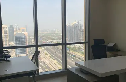 Office Space - Studio - 1 Bathroom for rent in Marina Plaza - Dubai Marina - Dubai