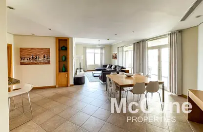 Apartment - 3 Bedrooms - 4 Bathrooms for rent in Al Das - Shoreline Apartments - Palm Jumeirah - Dubai