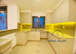 صورةمطبخ لـ: فيلا - 3 غرف نوم - 3 حمامات للكراء في زهرا تاون هاوس - تاون سكوار - دبي, صورة 1