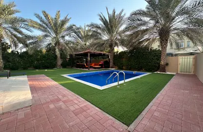 تاون هاوس - 3 غرف نوم - 3 حمامات للبيع في الينابيع 15 - الينابيع - دبي