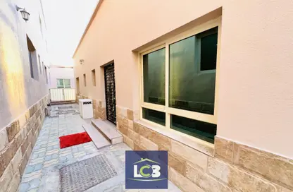 Apartment - 1 Bedroom - 2 Bathrooms for rent in Mohamed Bin Zayed City Villas - Mohamed Bin Zayed City - Abu Dhabi