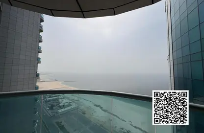 شقة - 2 غرف نوم - 3 حمامات للبيع في مساكن كورنيش عجمان - طريق كورنيش عجمان - عجمان