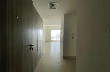 Apartment - 1 Bedroom - 2 Bathrooms for rent in Al Jadaf Building - Al Jaddaf - Dubai