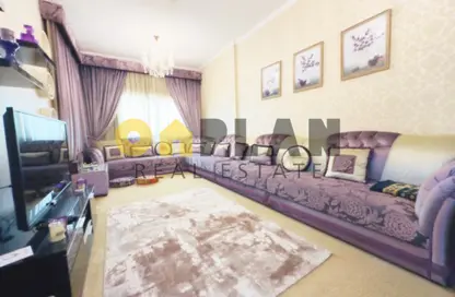 Apartment - 2 Bedrooms - 3 Bathrooms for sale in Mazaya 27 - Queue Point - Dubai Land - Dubai