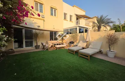 فيلا - 2 غرف نوم - 3 حمامات للايجار في الينابيع 2 - الينابيع - دبي فيلا - 2 غرف نوم - 3 حمامات للايجار في الينابيع 2 - الينابيع - دبي