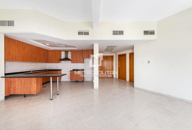 15411002 - Property Main Image